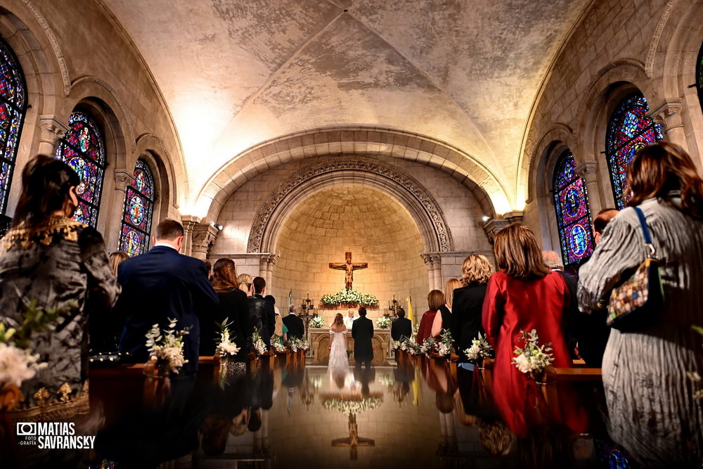 foto casamiento iglesia san martin de tours por matias savransky fotografo buenos aires