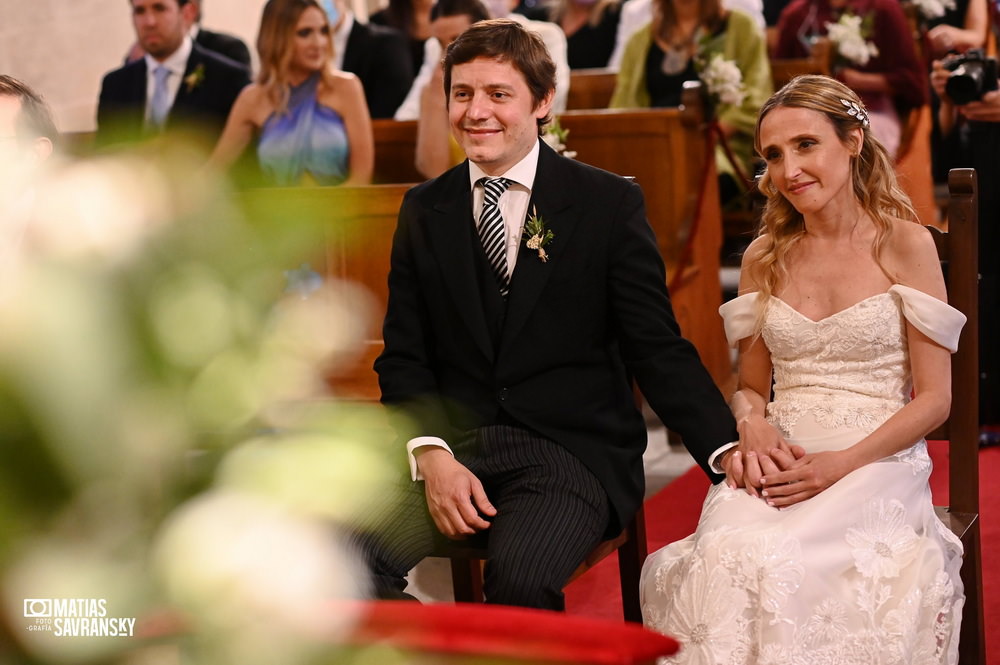 foto casamiento iglesia san martin de tours por matias savransky fotografo buenos aires