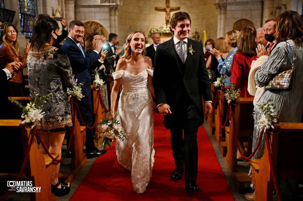 foto casamiento iglesia san martin de tours por matias savransky fotografo buenos aires