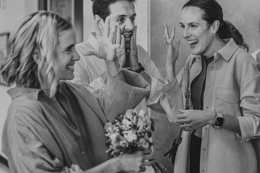 foto de casamiento en el registro civil central de la calle uruguay por matias savransky fotografo de buenos aires
