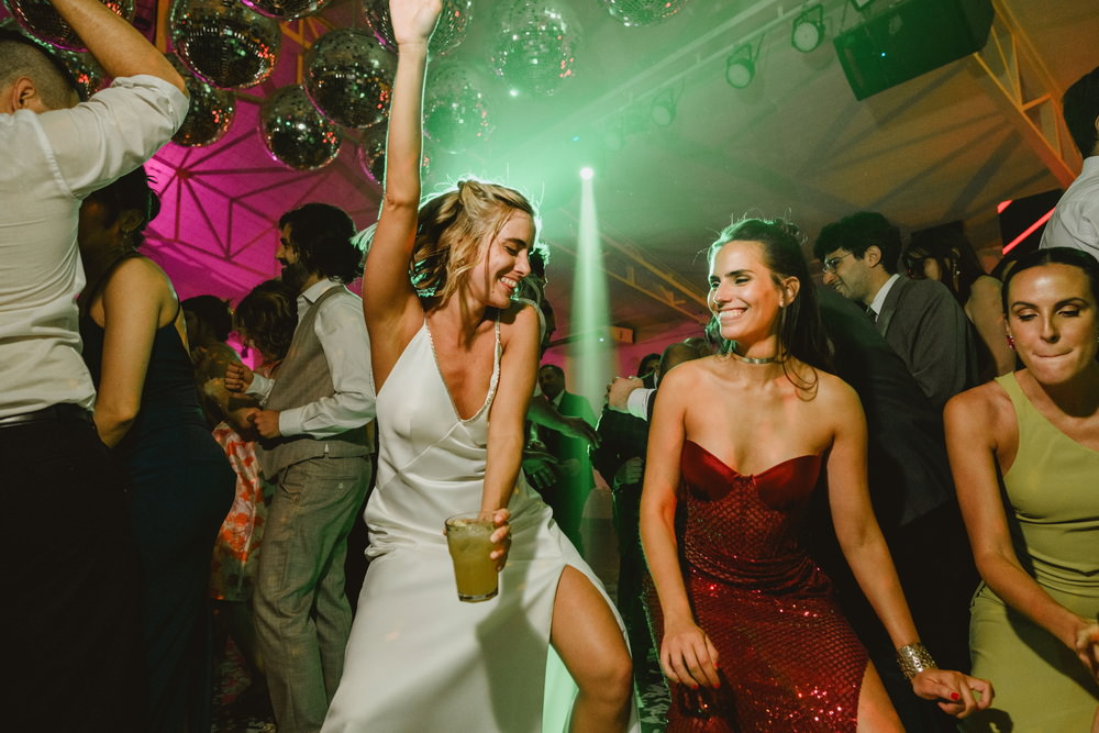 foto de casamiento en el salon espacio mendoza arpilar por matias savransky fotografo buenos aires