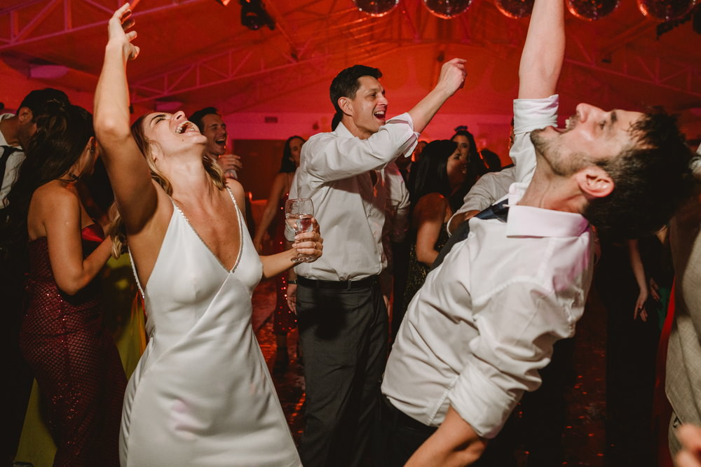 foto de casamiento en el salon espacio mendoza arpilar por matias savransky fotografo buenos aires