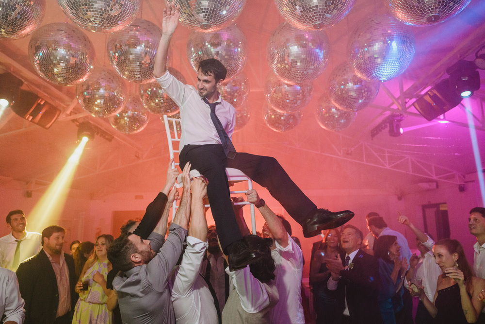foto de casamiento en el salon espacio mendoza arpilar por matias savransky fotografo buenos aires