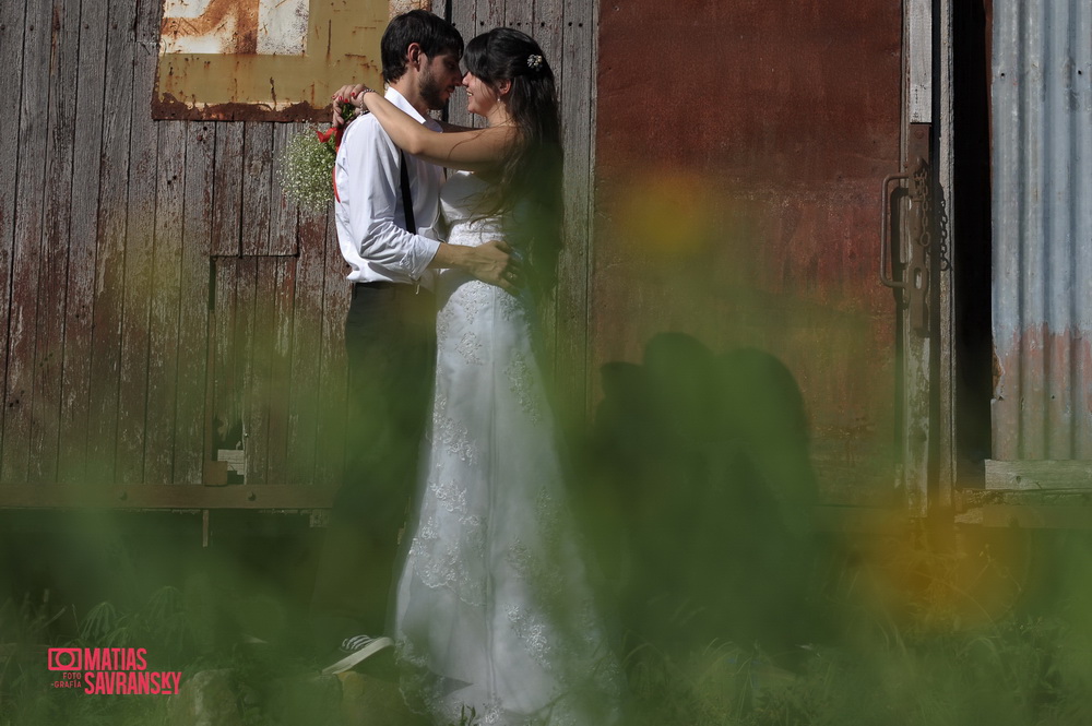 Sesion de fotos post boda o trash the dress de Mavi y maxi por Matias Savransky fotografia