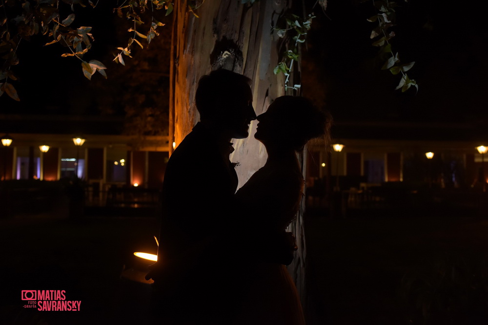 Fotos de la boda de Lucia y Ramiro en Finca Madero Pilar por Matia Savransky fotografia