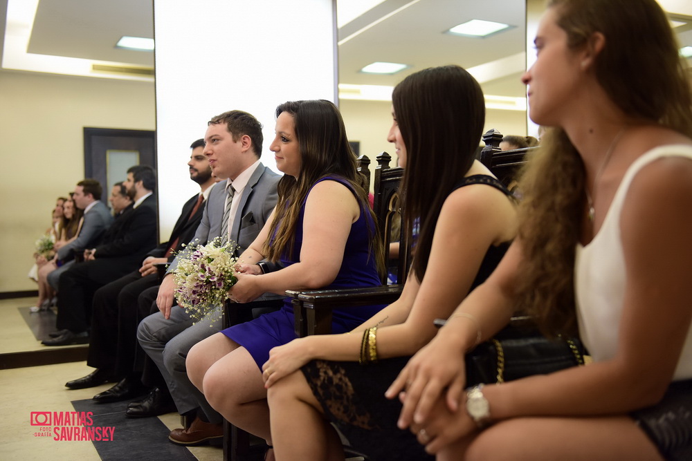 Fotos del casamiento por civil de Daniela y Sebastian por Matias Savransky fotografia 