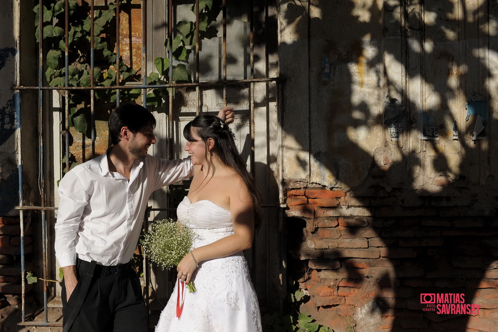 Sesion de fotos post boda o trash the dress de Mavi y maxi por Matias Savransky fotografia