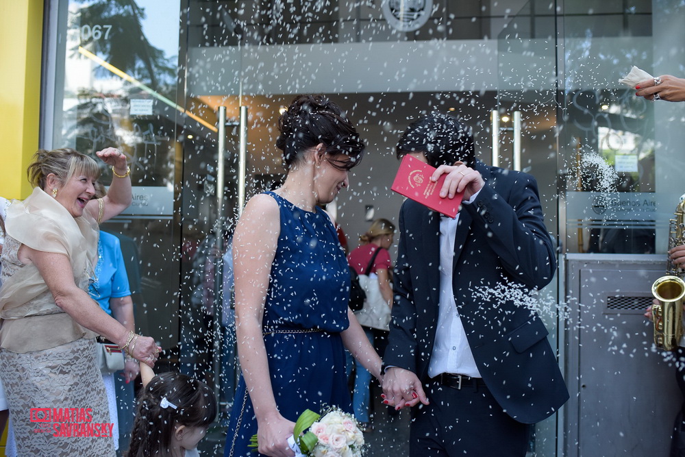 Fotos del casamiento de Agostina y Fernando en espacio Idear por Matias Savransky Fotografia