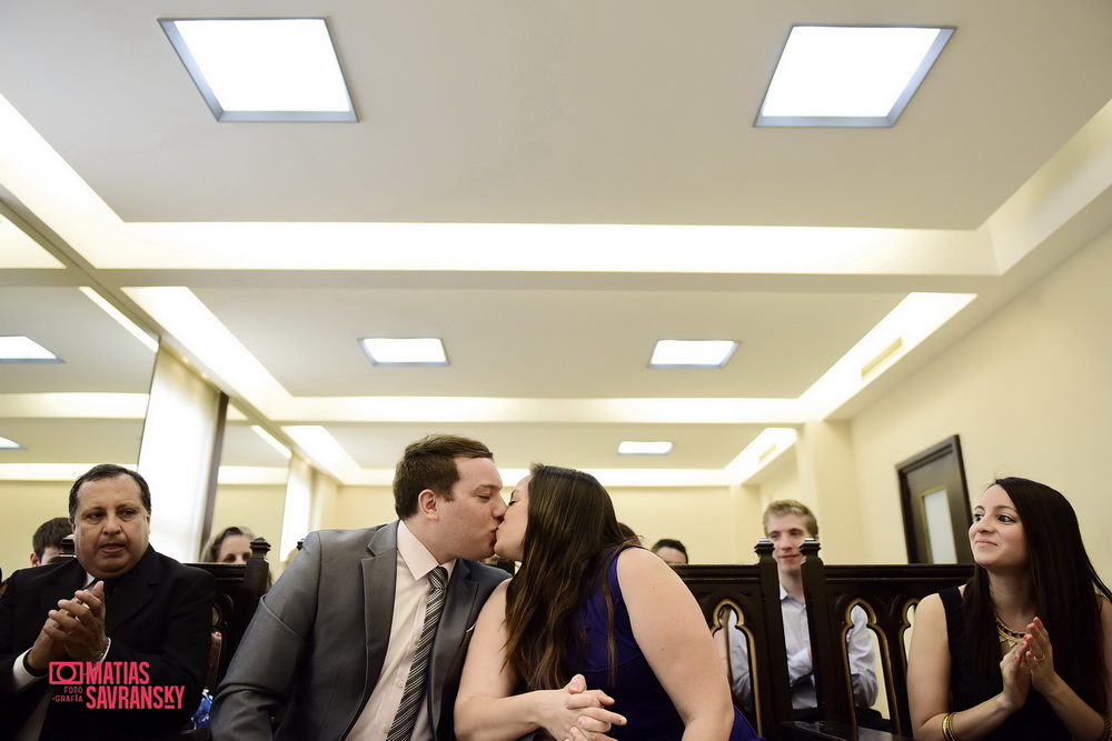 Fotos del casamiento por civil de Daniela y Sebastian por Matias Savransky fotografia 