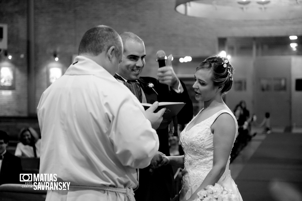 Casamiento de Vale y Rafa en la Escondida de Dorrego por Matias Savransky fotografia