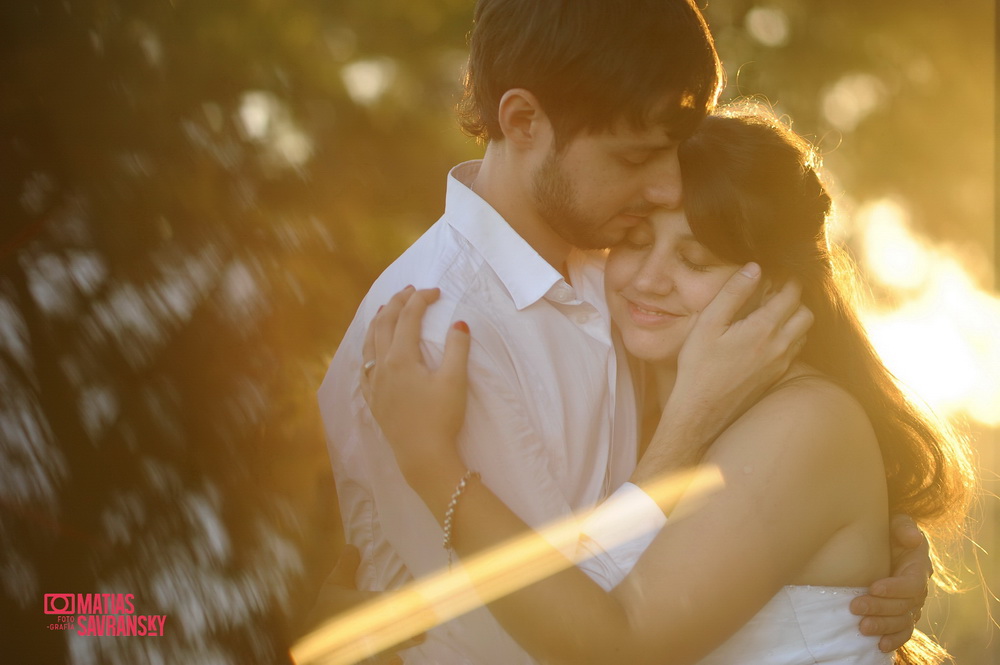 Sesion de fotos post boda o trash the dress de Mavi y maxi por Matias Savransky fotografia