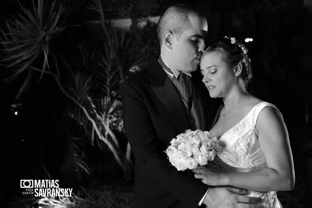 Casamiento de Vale y Rafa en la Escondida de Dorrego por Matias Savransky fotografia