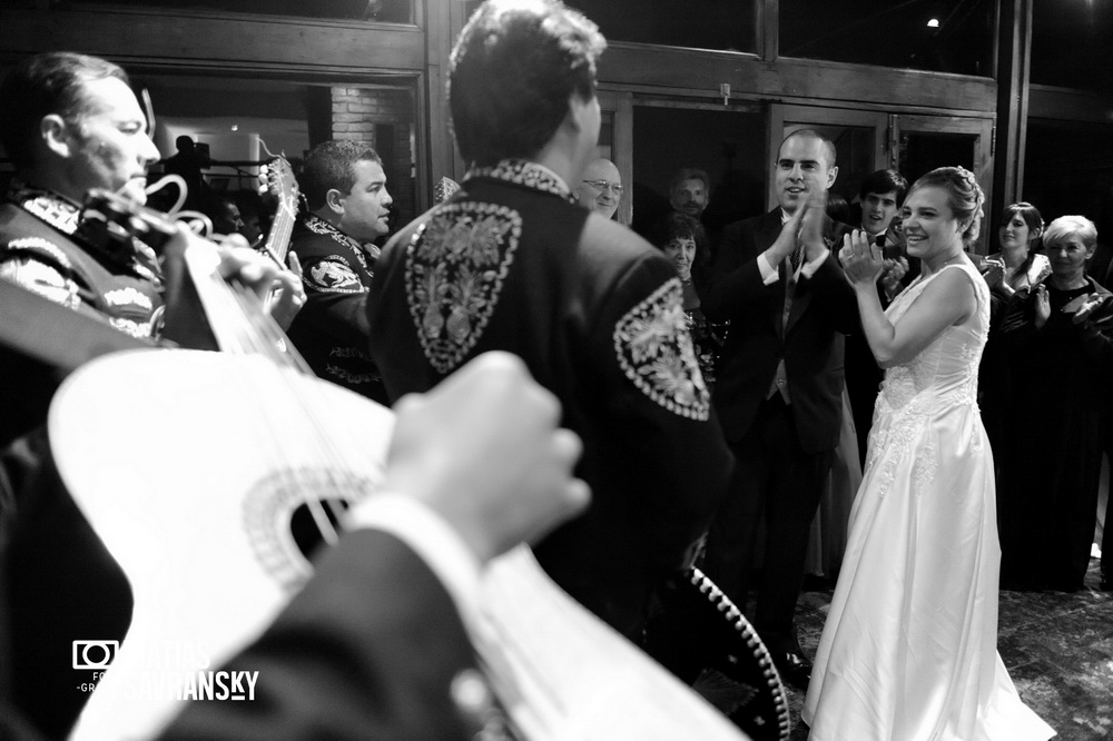 Casamiento de Vale y Rafa en la Escondida de Dorrego por Matias Savransky fotografia