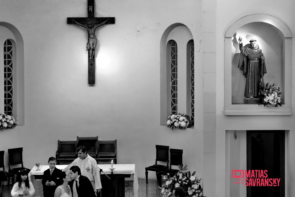 Las fotos del casamiento de Pamela y Dario en la Quinta de Bella Vista por Matias Savransky fotografia