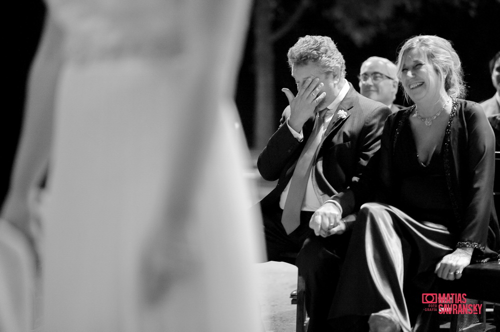 Fotos de la boda de Lucia y Ramiro iglesia Santa Teresita Pilar por Matias Savransky fotografia