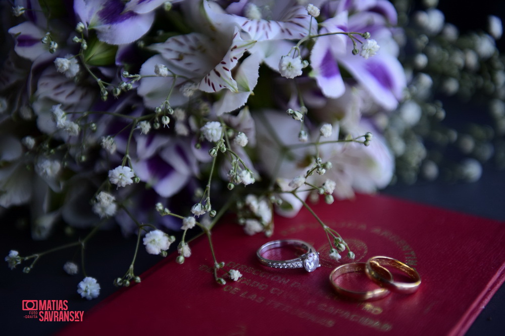 Fotos del casamiento por civil de Daniela y Sebastian por Matias Savransky fotografia 