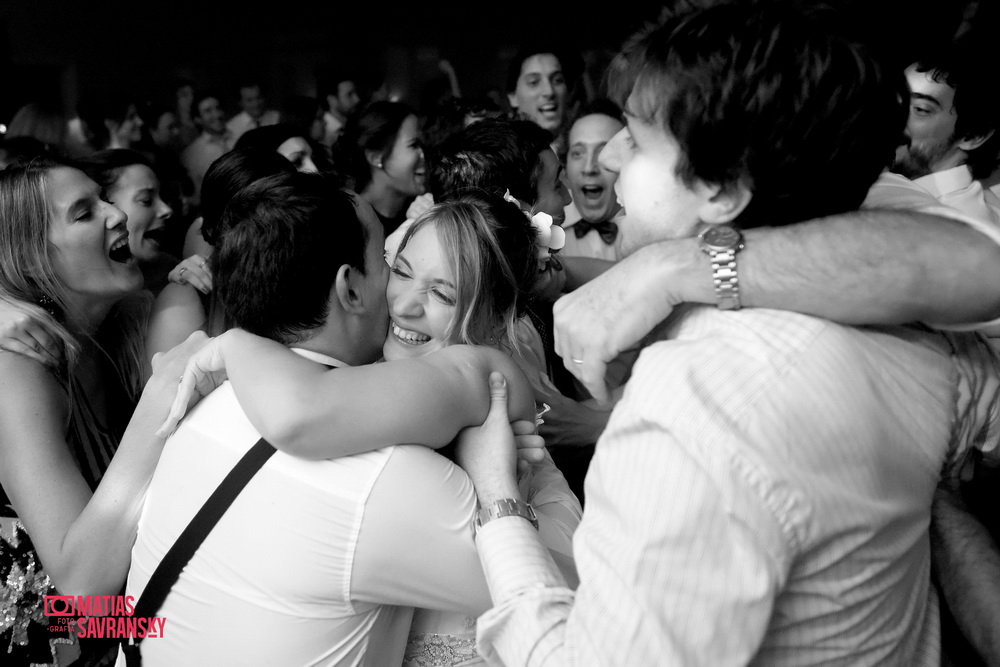 Fotos de la boda de Lucia y Ramiro en Finca Madero Pilar por Matia Savransky fotografia
