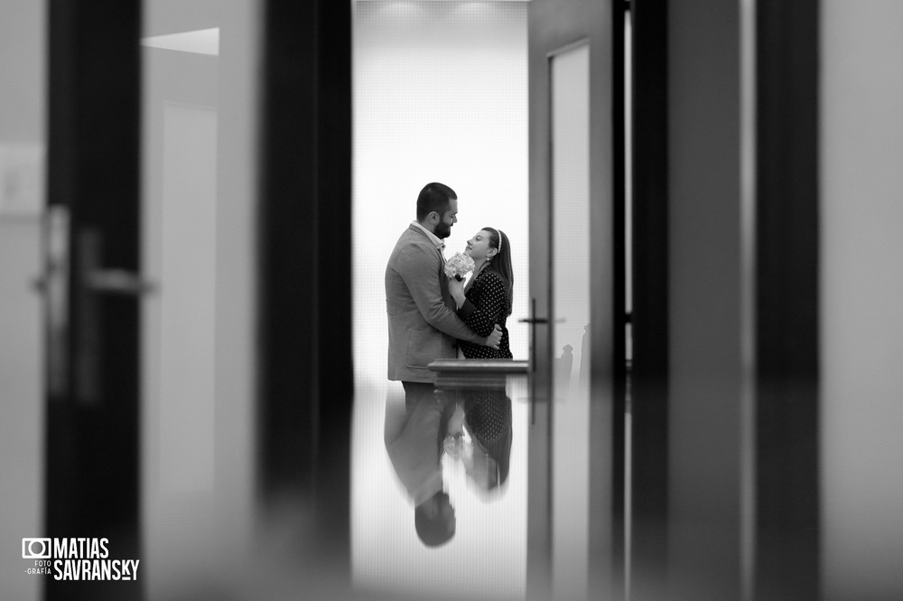 Fotos de la boda de Adri y Ale en el registro civil de la calle Uruguay, Buenos Aires por Matias Savransky Fotografia de autor 