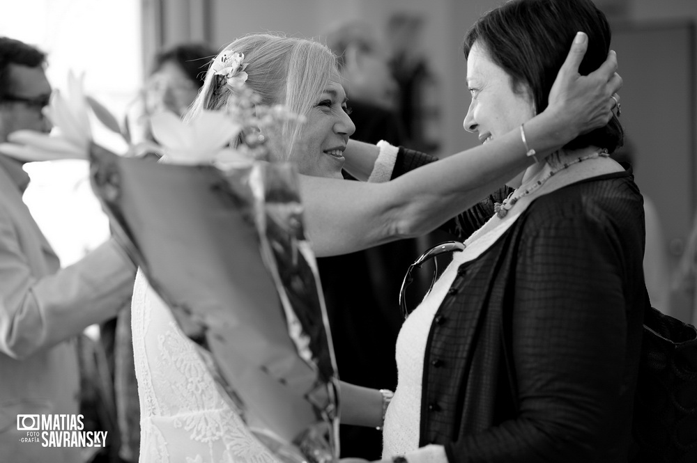 Fotos del casamiento de Adriana y Fernando en el civil de Av Cabildo por Matias Savransky fotografia