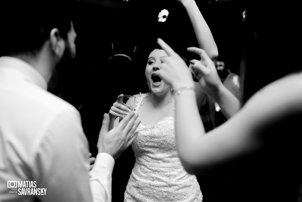 Fotos de la boda de Adri y Ale en Estancia Los Laureles, Buenos Aires por Matias Savransky Fotografia de autor