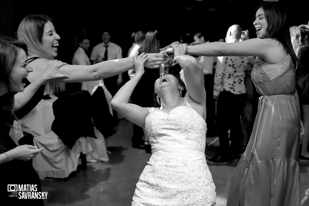 Fotos de la boda de Adri y Ale en Estancia Los Laureles, Buenos Aires por Matias Savransky Fotografia de autor