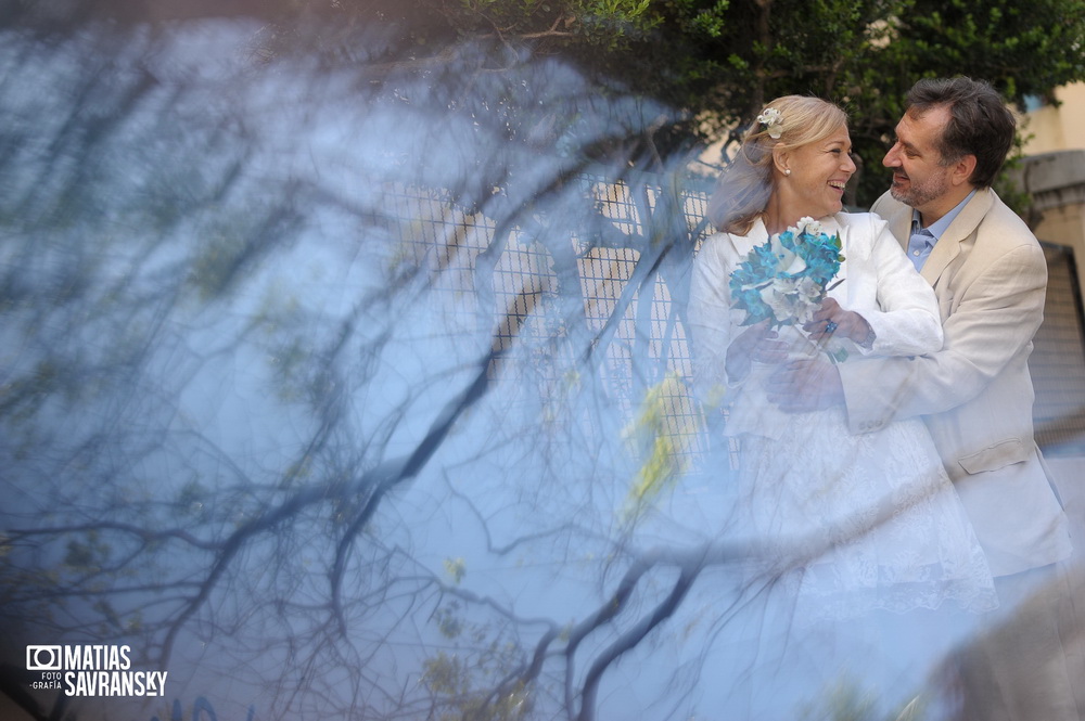 Fotos del casamiento de Adriana y Fernando en el civil de Av Cabildo por Matias Savransky fotografia