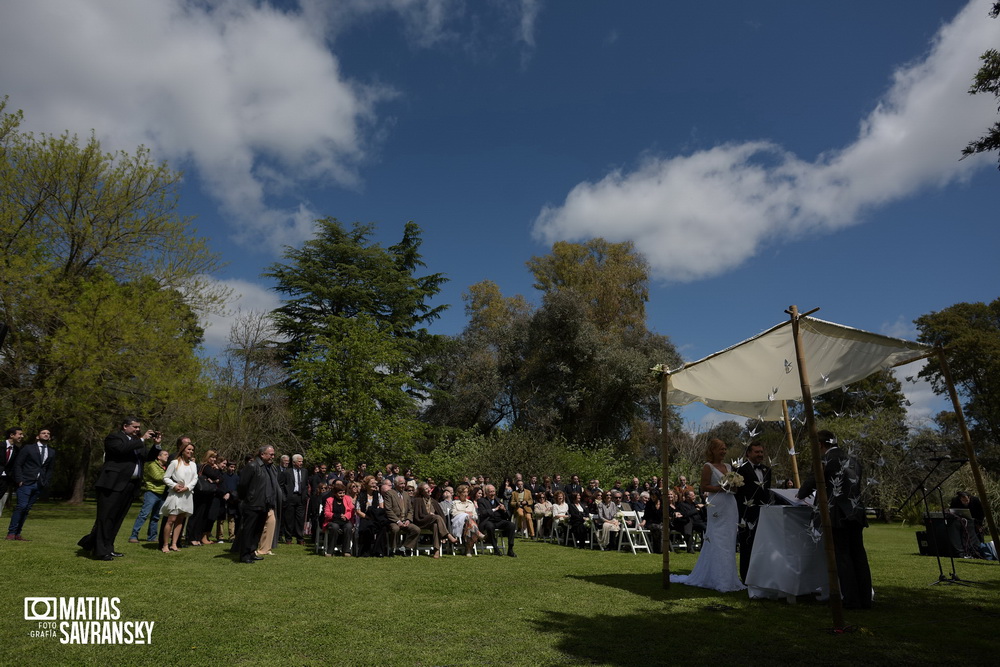 Fotos del casamiento de Adriana y Fernando en el salon Santa Lucia por Matias Savransky fotografia