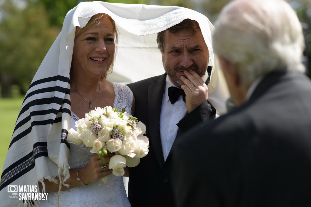 Fotos del casamiento de Adriana y Fernando en el salon Santa Lucia por Matias Savransky fotografia