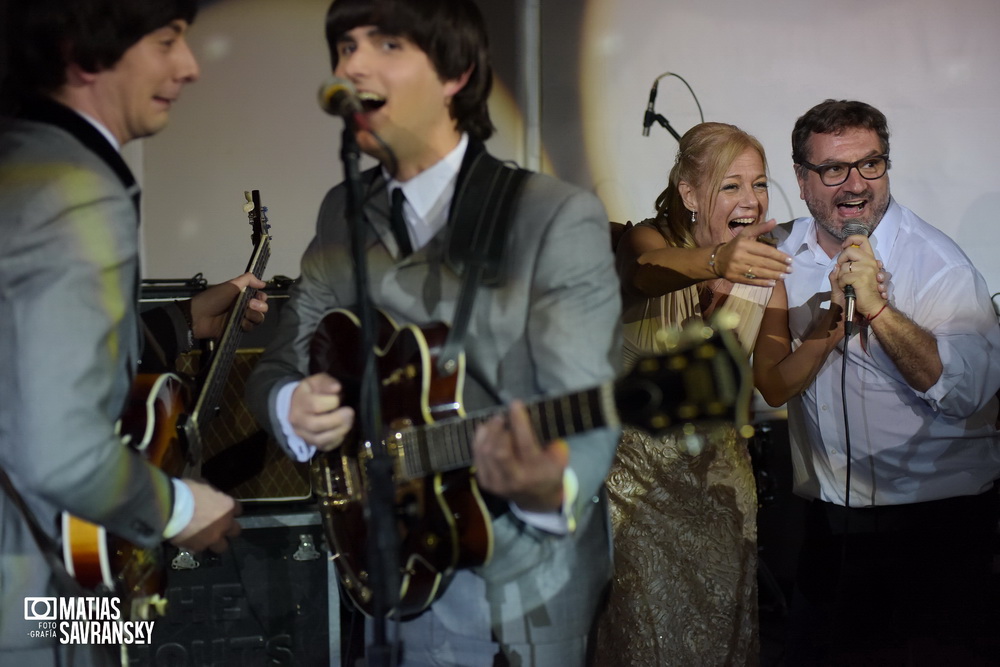 Fotos del casamiento de Adriana y Fernando en el salon Santa Lucia por Matias Savransky fotografia