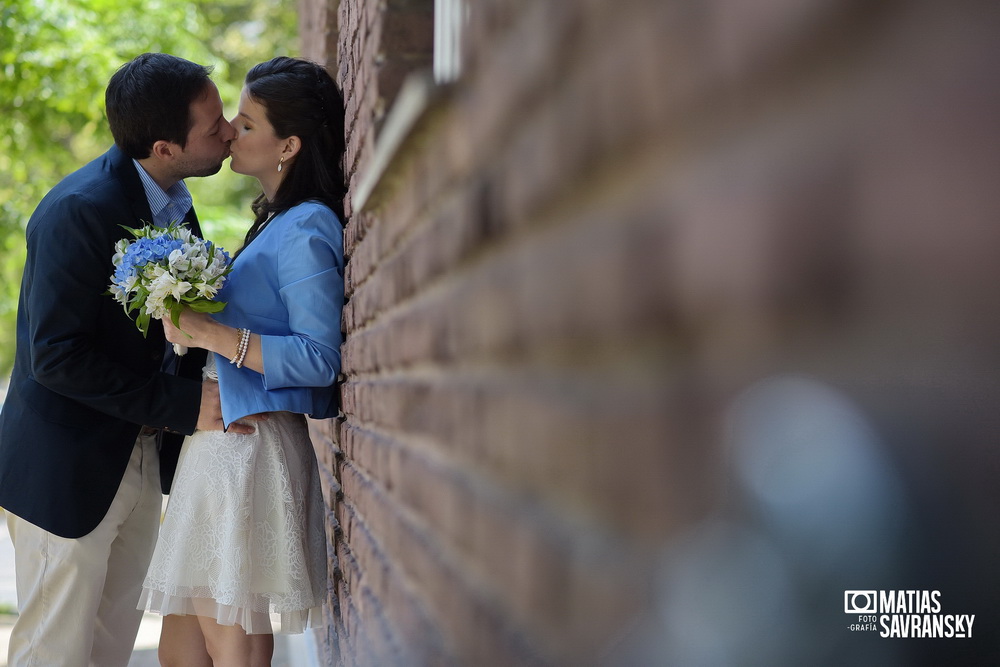 fotos de casamiento en el civil de olivos de lucia y patricio por matias savransky fotografia