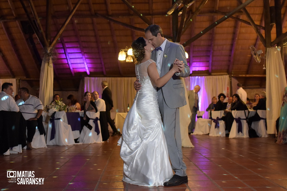 Fotos del casamiento de Maya y Matias en la Estancia La Posesiva por Matias Savransky fotografia