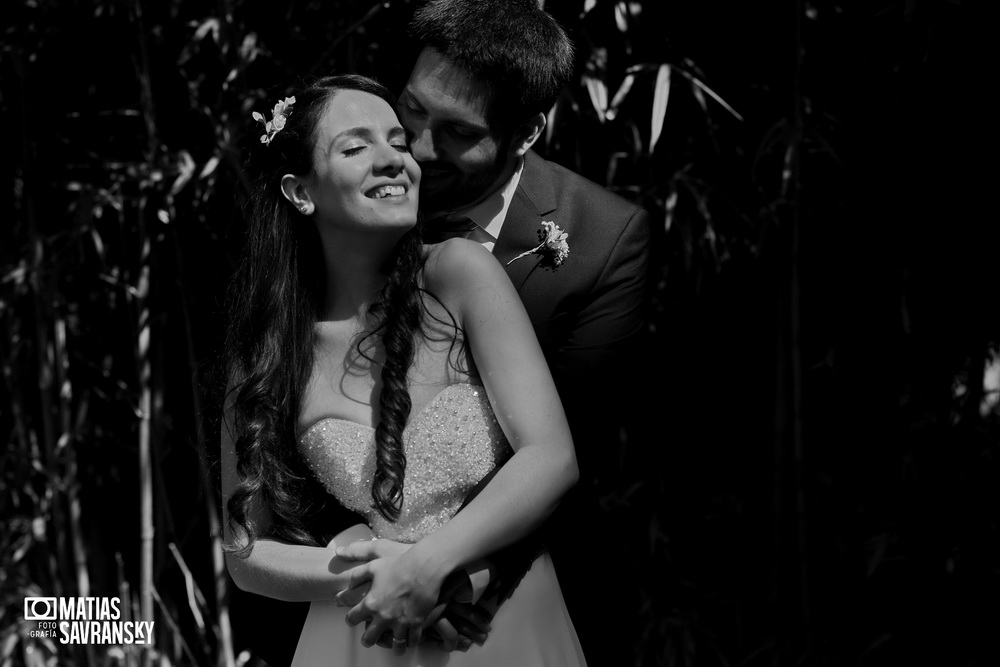 Fotos de casamiento en Estancia Rosada de Carlos Keen de Carla y Gustavo por Matias Savransky fotografo