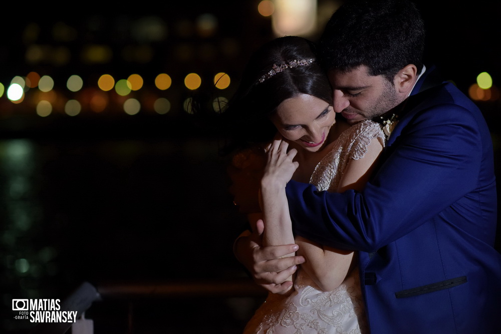 Fotos de casamiento en el salon Madero Walk Eventos por Matias Savransky fotografia