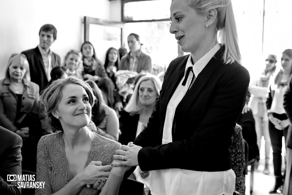 fotos de casamiento en el civil de pacheco andrea y gonzalo por matias savransky fotografia