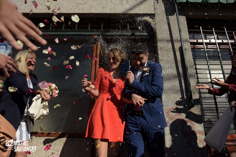 fotos de casamiento en el civil de pacheco andrea y gonzalo por matias savransky fotografia