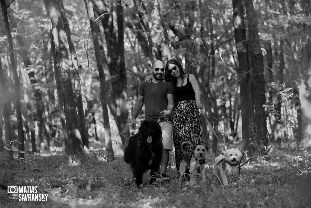 Fotos de pre boda en lagos del rocio por matias savransky fotografia