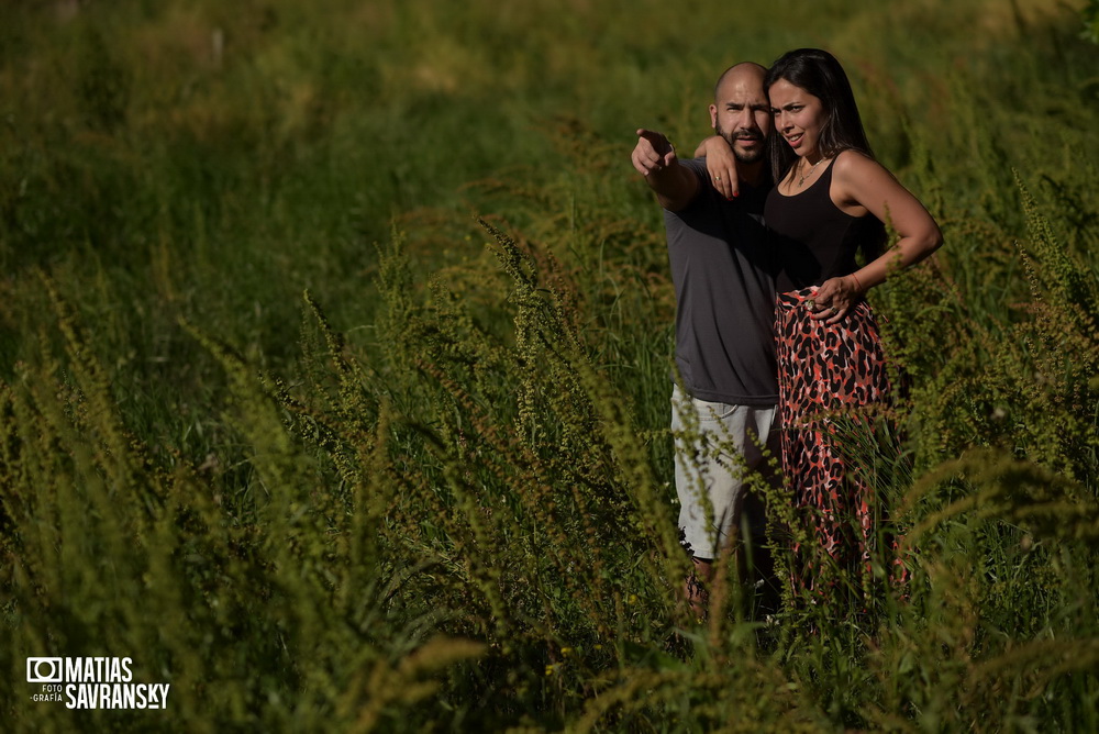 Fotos de pre boda en lagos del rocio por matias savransky fotografia