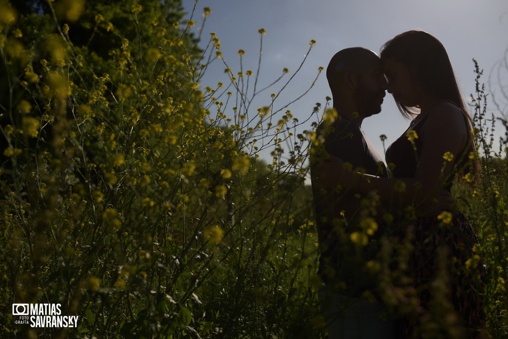 Fotos de pre boda en lagos del rocio por matias savransky fotografia