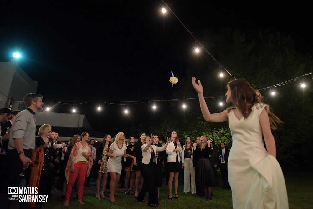 Fotos de casamiento en Estancia La Linda de Nati y Javi por Matias Savransky fotografia