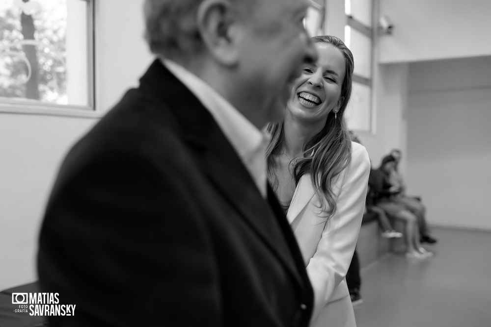 Fotos de casamiento en el civil de la calle Beruti por Matias Savransky fotografo de Buenos Aires