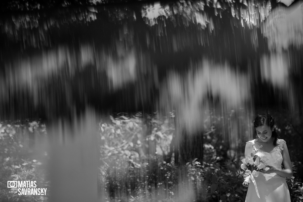 fotos de casamiento en los cipreses de maria y maxi por matias savransky fotografo buenos aires 