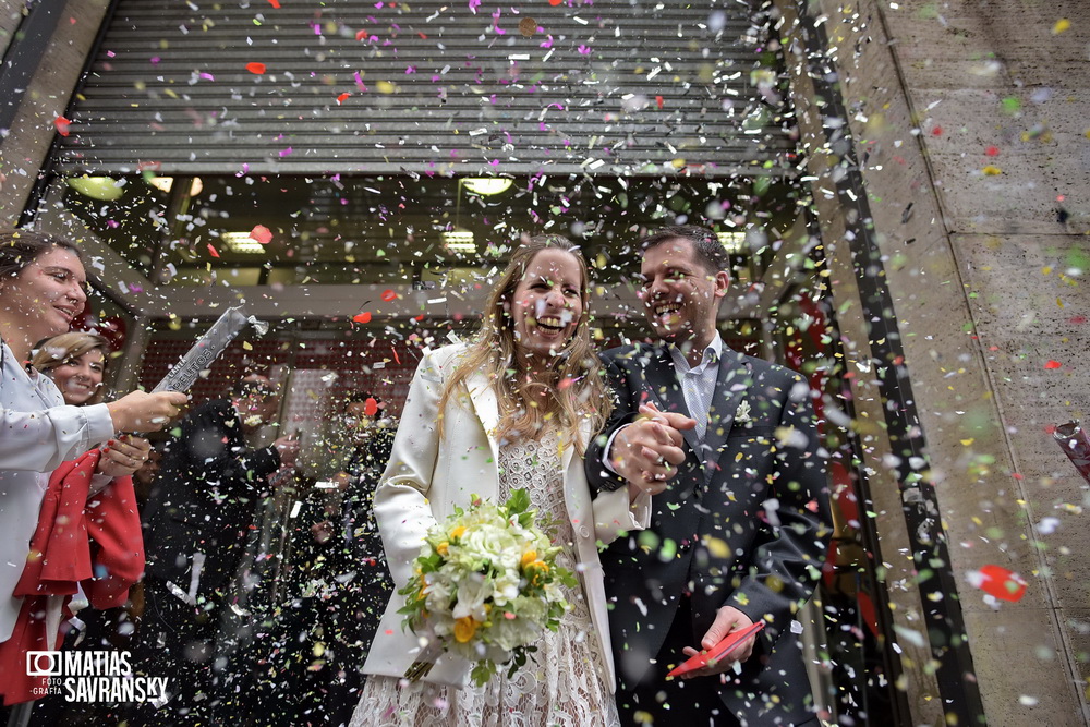 Fotos de casamiento en el civil de la calle Beruti por Matias Savransky fotografo de Buenos Aires