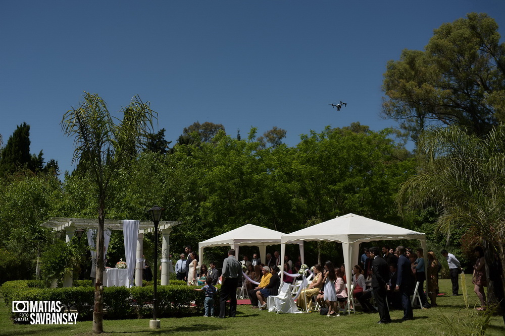 fotos de casamiento en los cipreses de maria y maxi por matias savransky fotografo buenos aires 