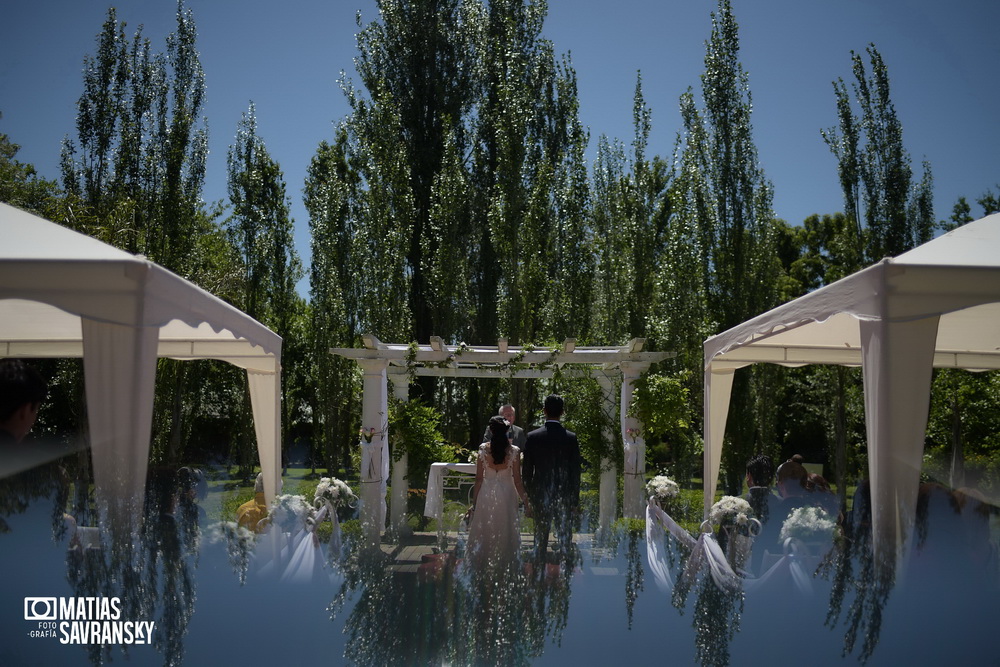 fotos de casamiento en los cipreses de maria y maxi por matias savransky fotografo buenos aires 