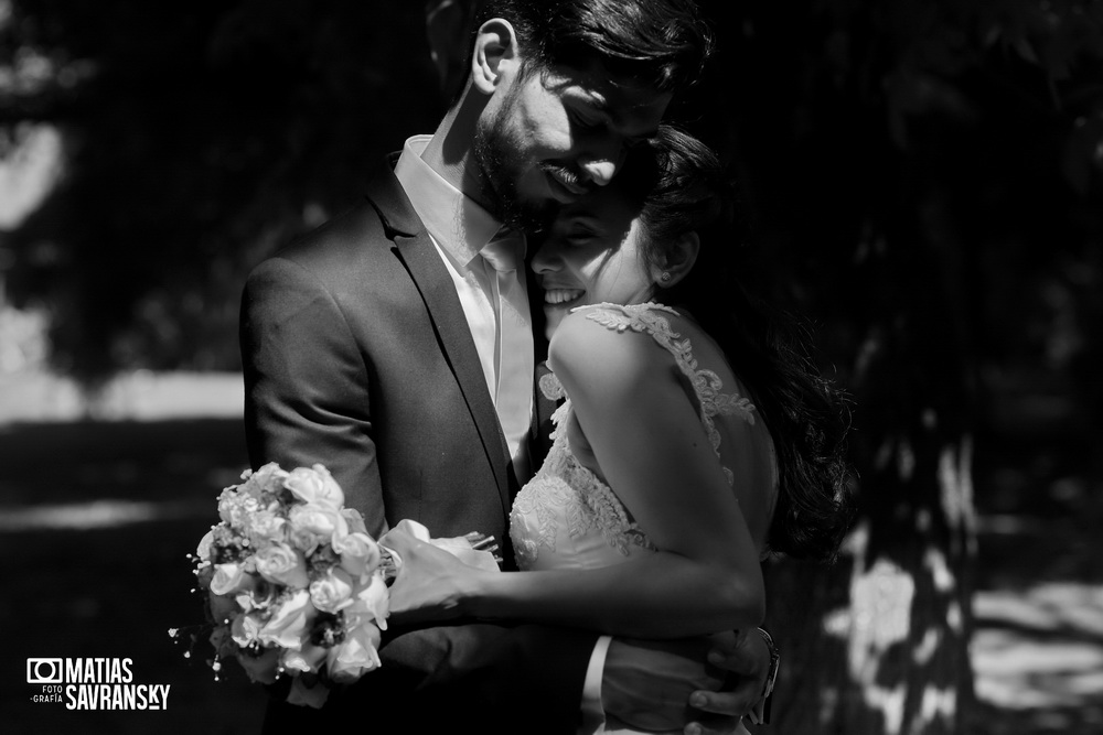 fotos de casamiento en los cipreses de maria y maxi por matias savransky fotografo buenos aires 