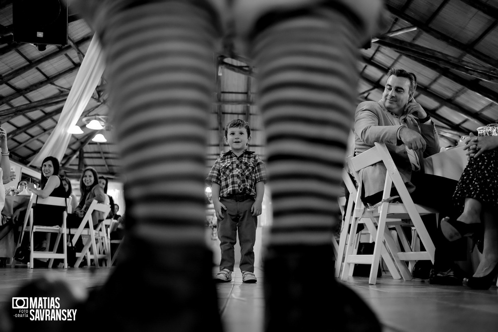 fotos de casamiento en los cipreses de maria y maxi por matias savransky fotografo buenos aires 