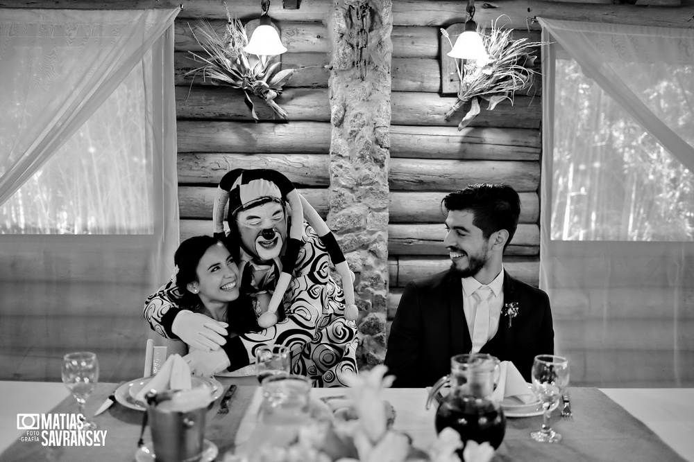 fotos de casamiento en los cipreses de maria y maxi por matias savransky fotografo buenos aires 