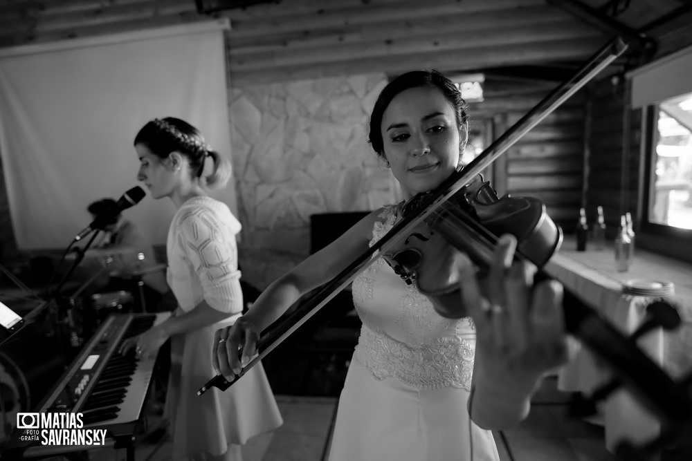 fotos de casamiento en los cipreses de maria y maxi por matias savransky fotografo buenos aires 