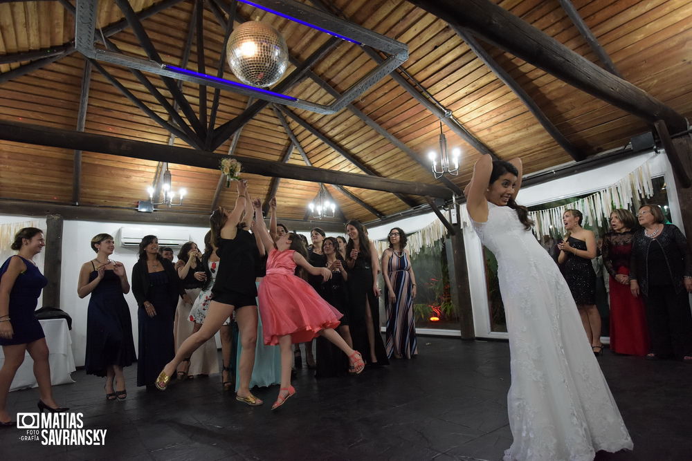 Fotos de casamiento de Sauces de Hudson de Romina y Hernan por Matias Savransky fotografo Buenos Aires