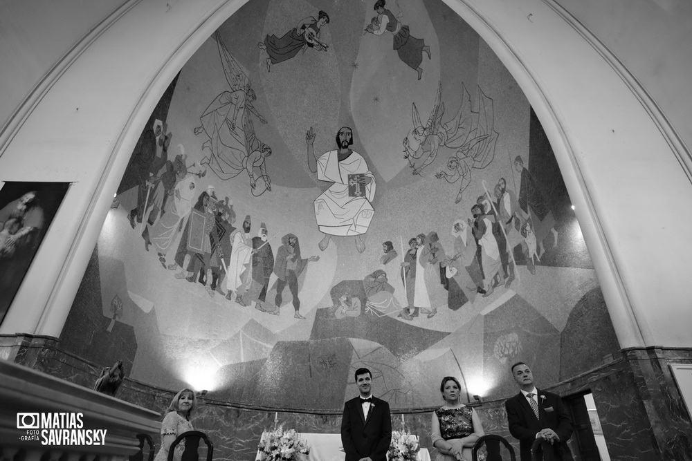 Fotos de casamiento Parroquia Jesus en el huerto de los Olivos por Matias Savransky fotografo de Buenos Aires